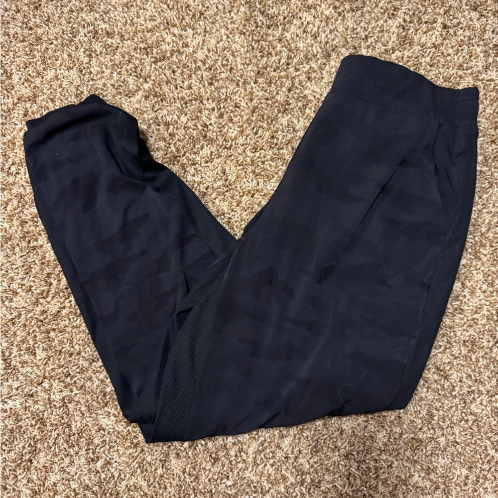 Athleta Charcoal camo joggers